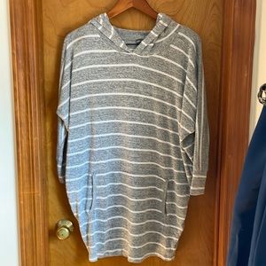 Market & Spruce Striped Hoodie, Large